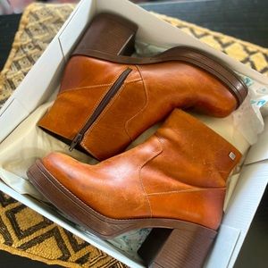Musse & Cloud Brown Leather Platform Boots